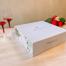 Load image into Gallery viewer, Frosted Berry Wine Glass - Set of 4